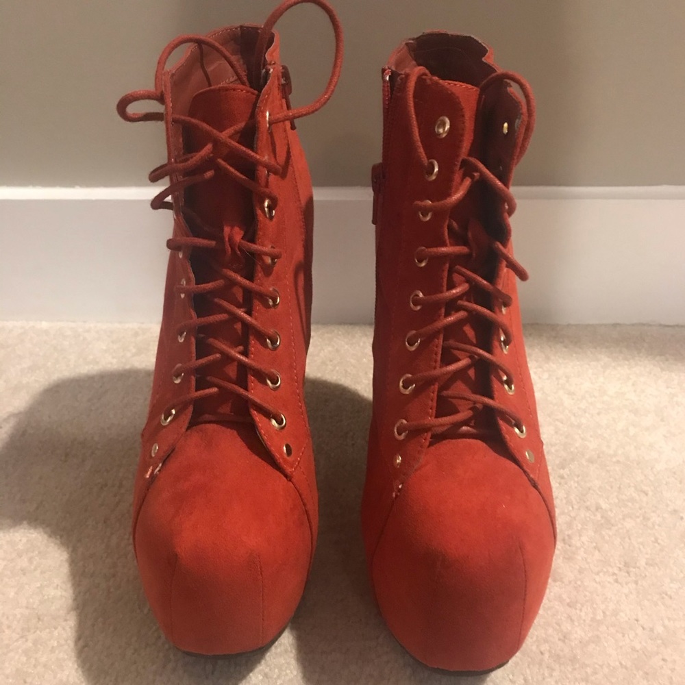 Lace Up Boots!